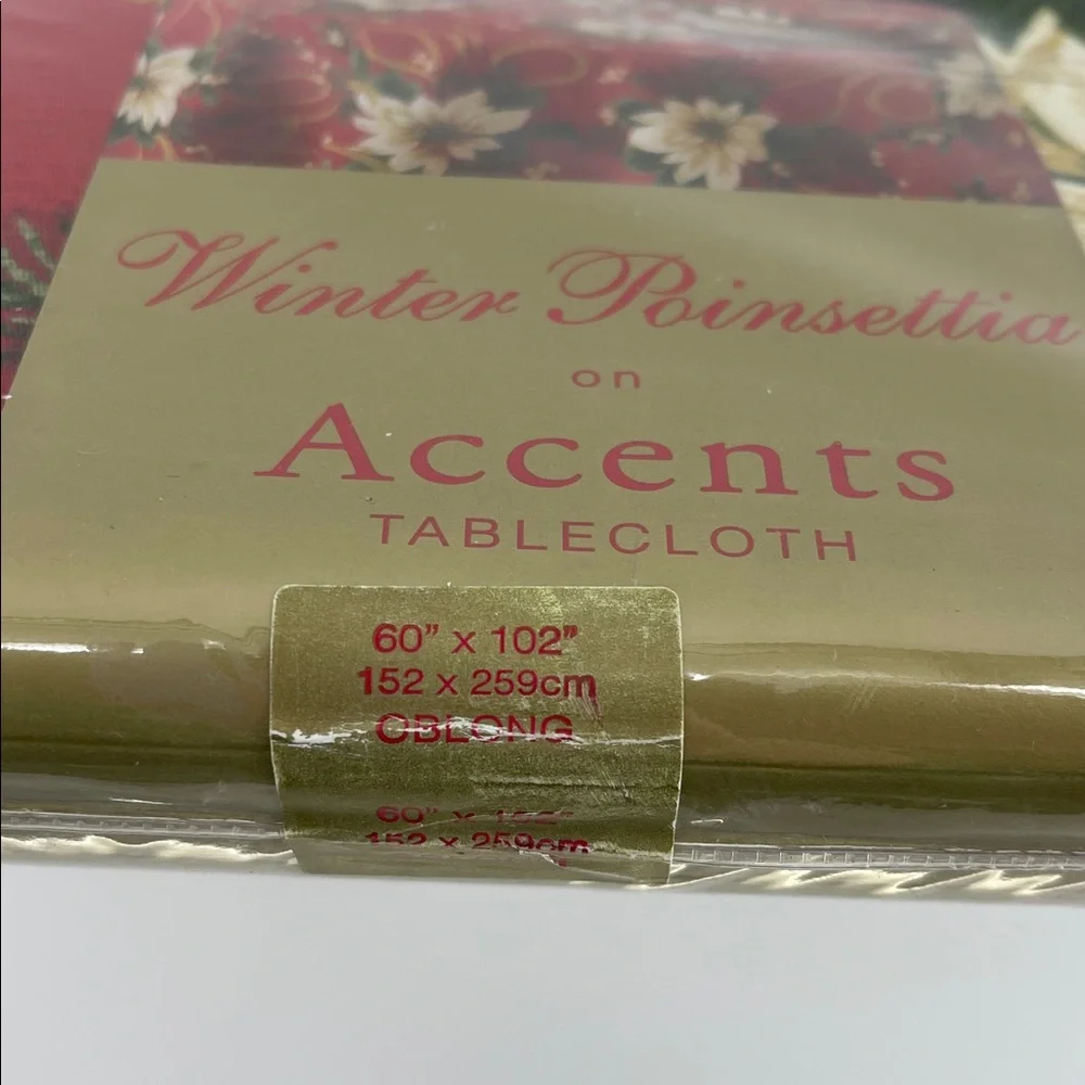 NEW Winter Poinsettia on Accents Red Holiday Print Tablecloth, Oblong 60
